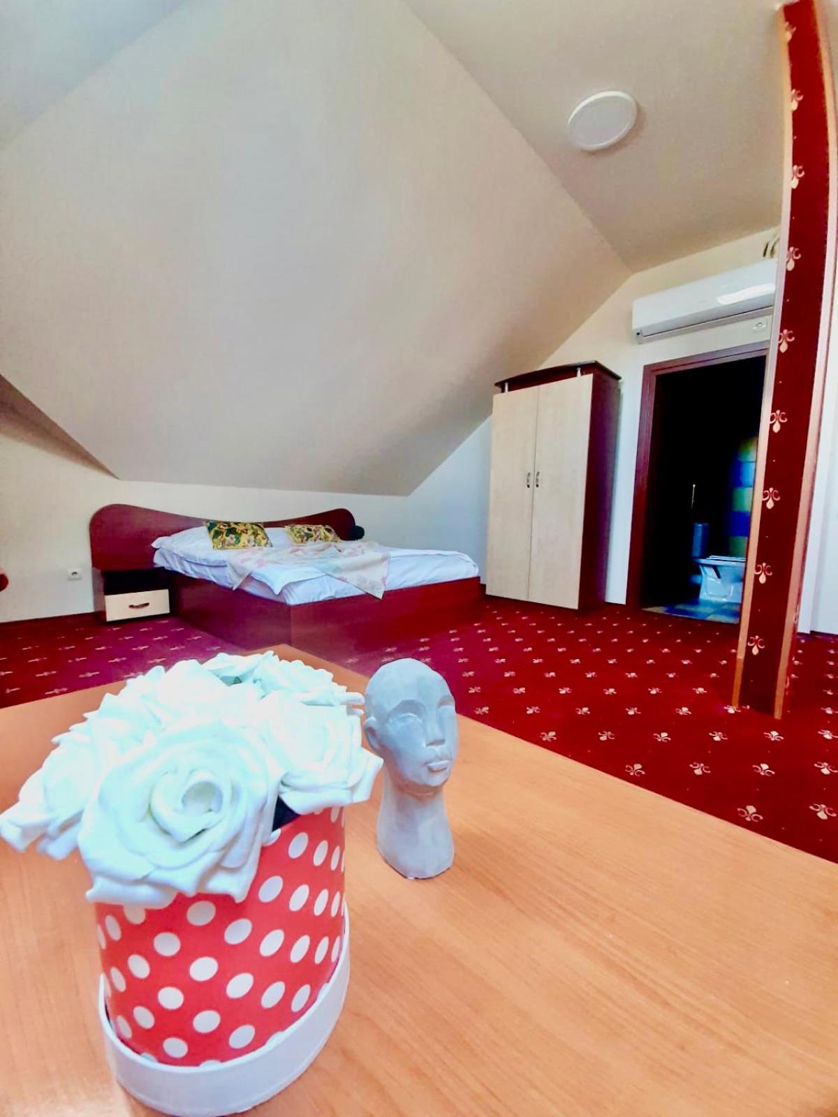 Vila Miluna Mamaia Εξωτερικό φωτογραφία